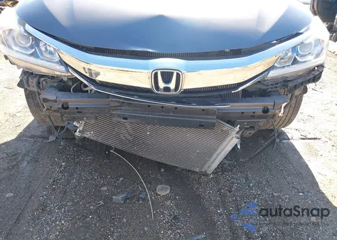 2016 Honda Accord Ex-L z USA, uszkodzony, nr VIN 1HGCR2F88GA236882